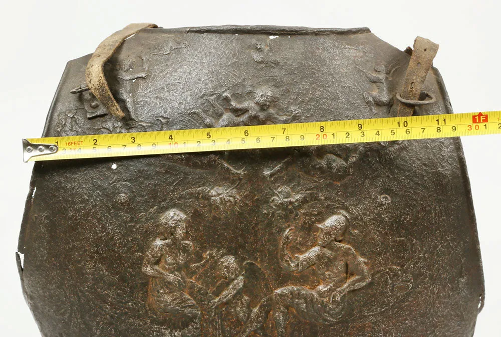 AN EXTREMELY RARE AND IMPORTANT EMBOSSED FRENCH CUIRASS C.1560-70