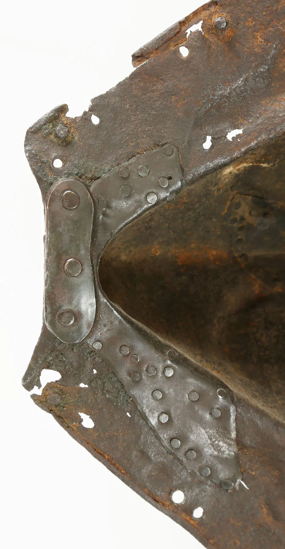 AN EXTREMELY RARE AND IMPORTANT EMBOSSED FRENCH CUIRASS C.1560-70