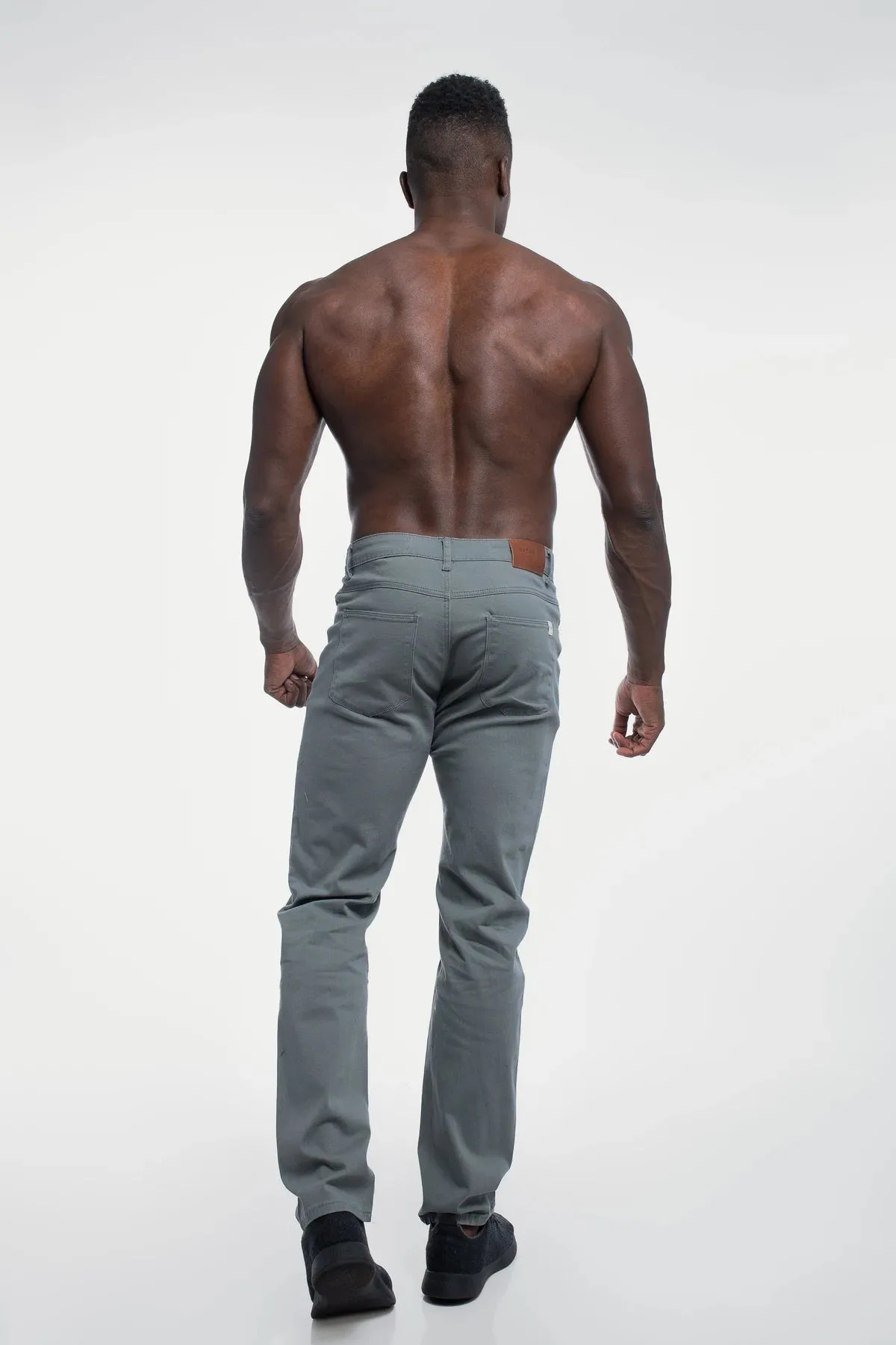 Athletic Fit Chino Pant