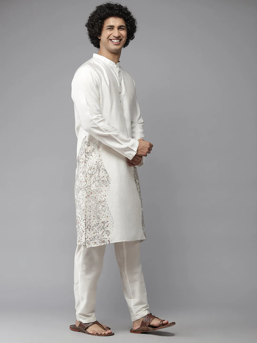 Men White Cotton Slik Straight Kurta