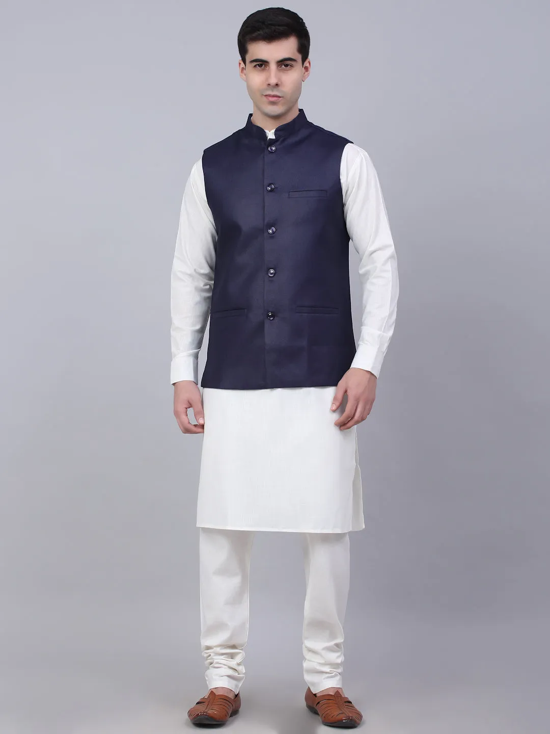 Men'S Solid Kurta Pyjama With Nehru Jacket