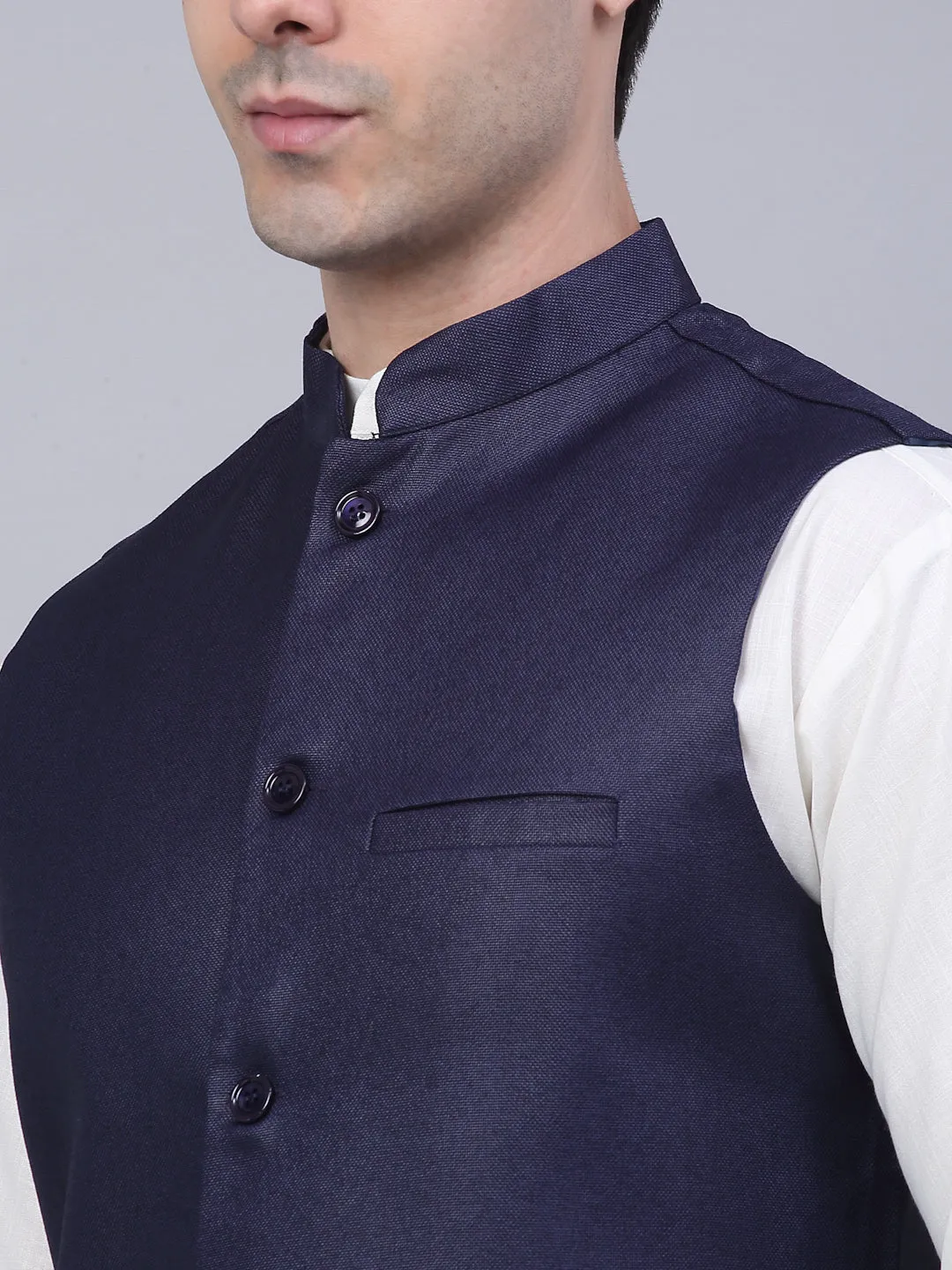 Men'S Solid Kurta Pyjama With Nehru Jacket