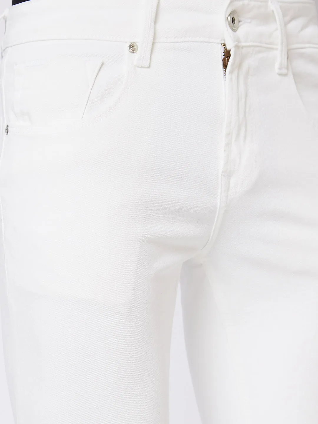 Spykar Low Rise Slim Fit White Jeans For Men