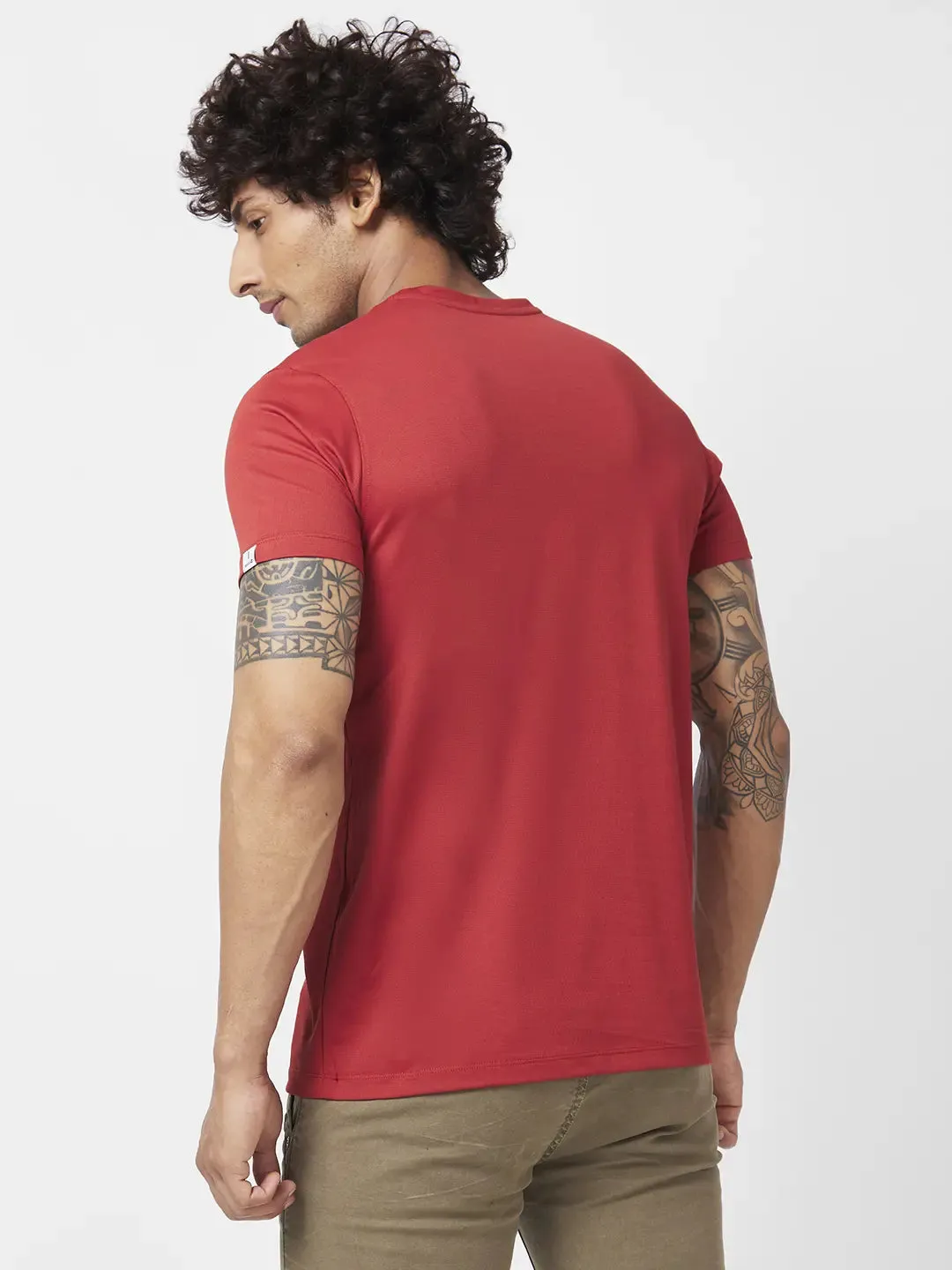 Spykar Men Burnt Orange Blended Slim Fit Half Sleeve Round Neck Printed Tshirt