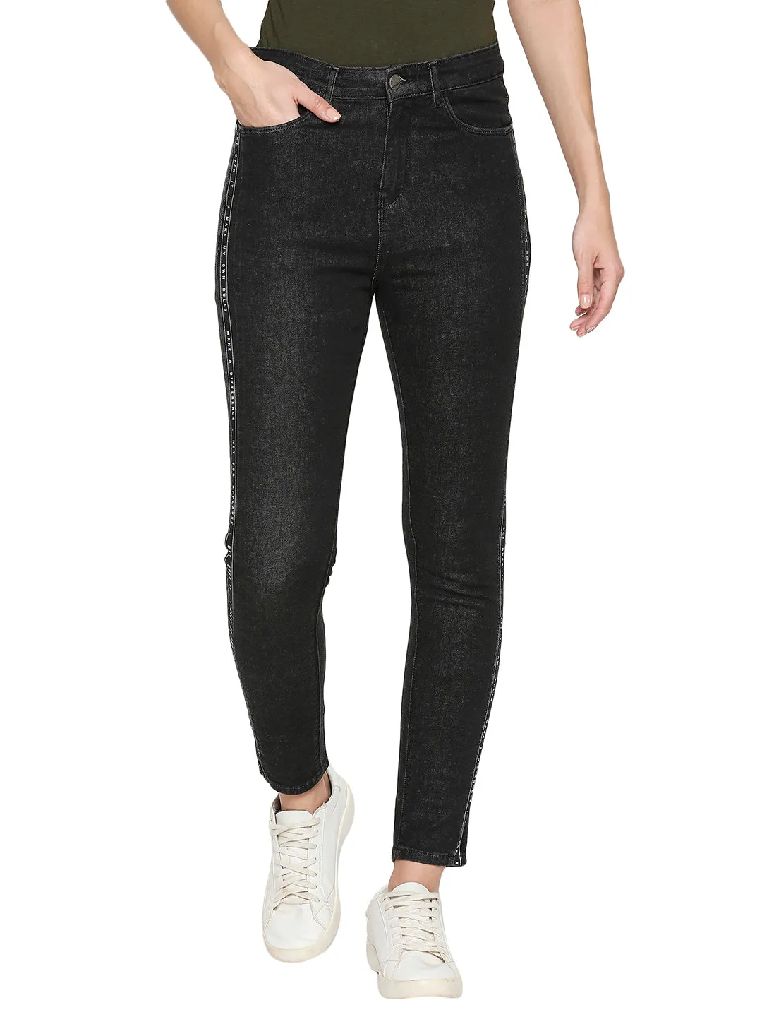 Spykar Women Black Cotton Skinny Fit Regular Length Jeans (Ynr)