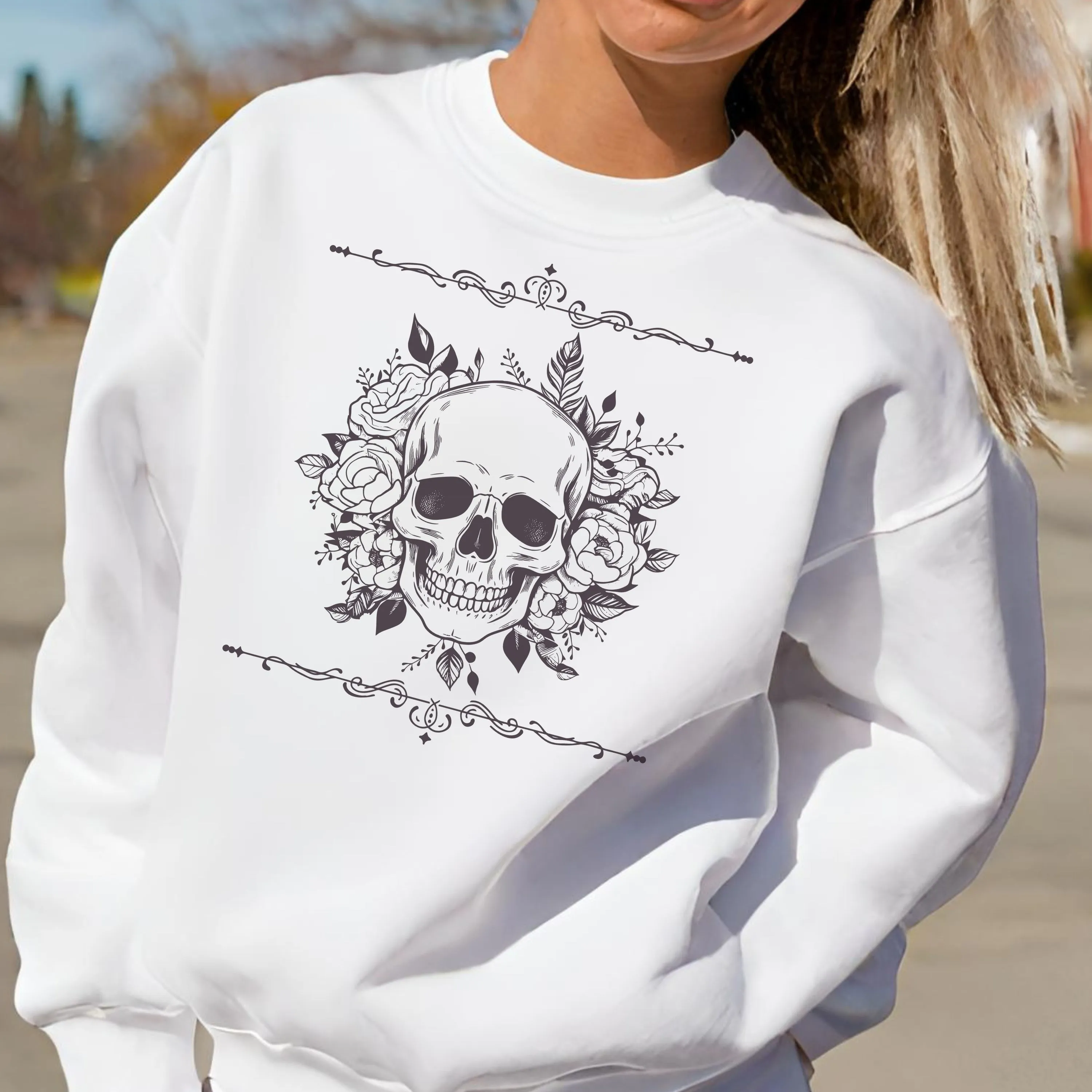 Unisex Vintage Skull Heavy Blend Crewneck Sweatshirt